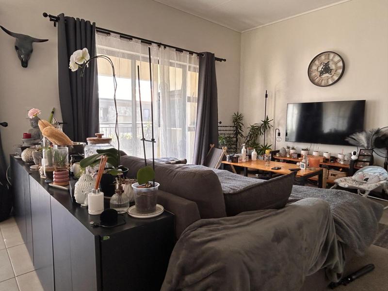 To Let 2 Bedroom Property for Rent in Sandown Western Cape